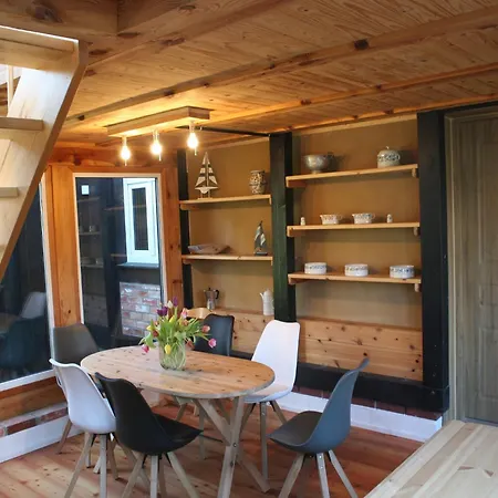 Angenehmes In Moenkebude, Cleaning Included *