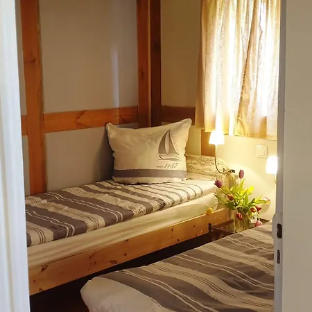 Angenehmes In Moenkebude, Cleaning Included Ferienhaus *