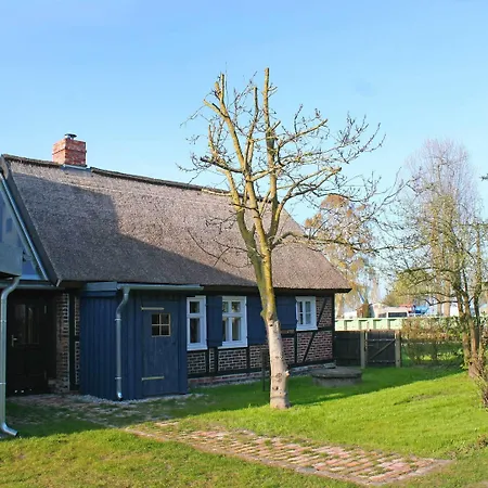 Angenehmes In Moenkebude, Cleaning Included Ferienhaus *